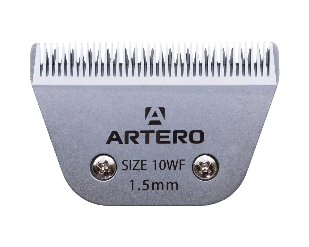 Artero Wide Clipper Blade #10WF for Professional Pet Grooming saves time. These wide clipper blades provide faster cuts avoiding correcting uneven textures and markings. The #10Wf blade works with guards. Compatible with A5 clippers including Artero, Andis, Moser, Heiniger, Oster, and Aesculap Fav5 and Fav5 CL models.