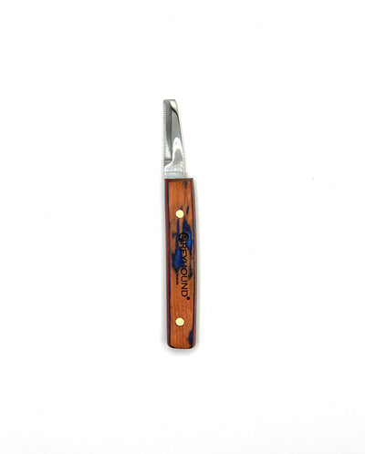 These retro-design hand stripping tools by Greyhound were designed for comfort and to lessen hand fatigue. These longer, slimmer blade works great for finishing details and rolling the coat. The ergonomic wood handle is created to maximize comfort with a smooth finish wrapped around 3 sides.  This tool has fine teeth.