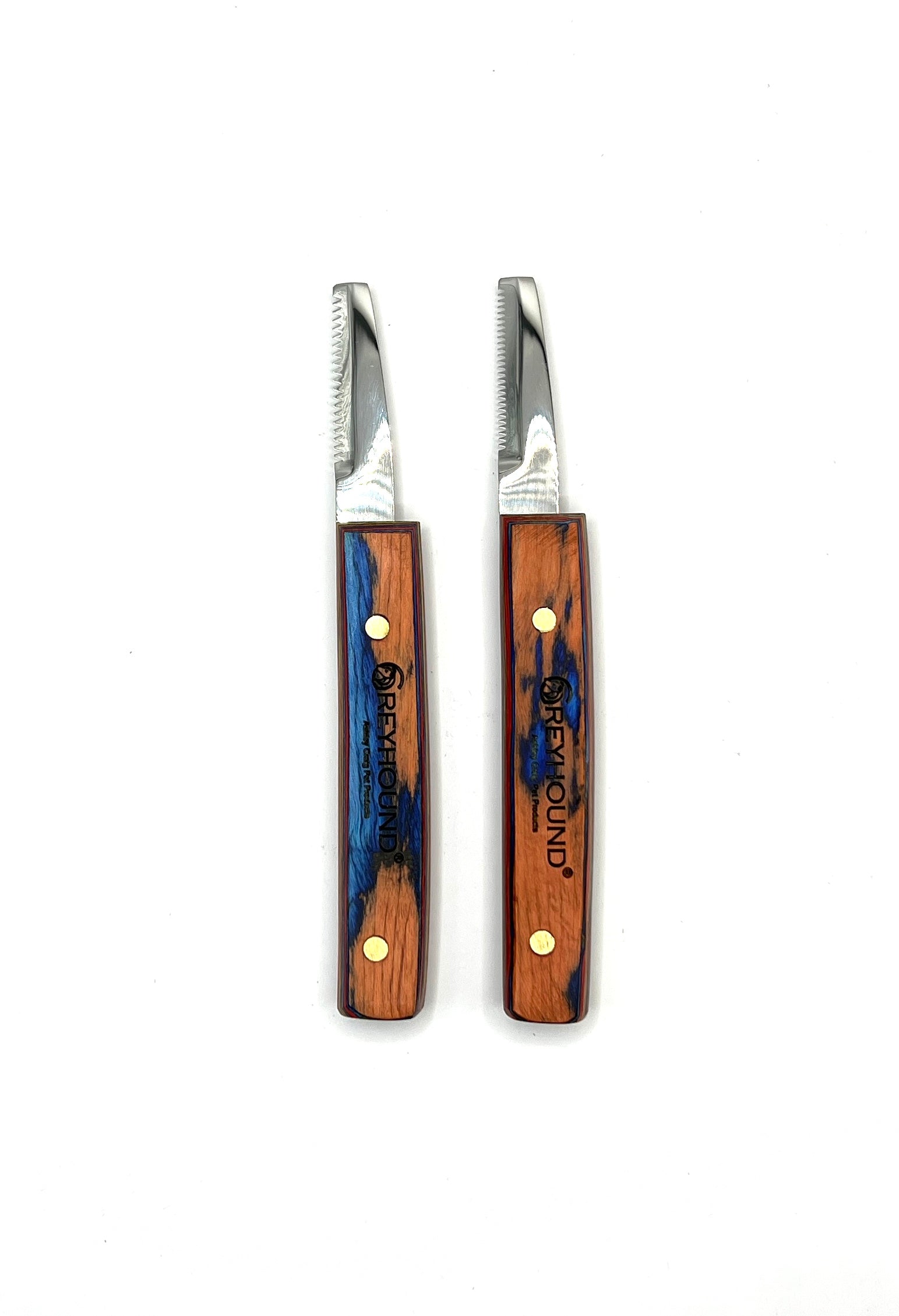 These retro-design hand stripping tools by Greyhound were designed for comfort and to lessen hand fatigue. These longer, slimmer blade works great for finishing details and rolling the coat. The ergonomic wood handle is created to maximize comfort with a smooth finish wrapped around 3 sides. 