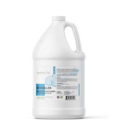 Nexderma's Anti-Static Detangling Conditioning Spray helps comb and de-tangle your pet's fur. No added chemical, safe on all skin types, and silver nanoparticles provide natural antifungal and antimicrobial protection to guard against skin issues, fungal infections, wounds, and more. Fresh Powder 1 gallon.