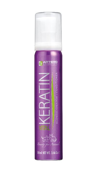 The Artero Keratin Vital Professional Pet Conditioner is scientifically formulated to repair and fortify dry, weakened and damaged coats by locking in moisture and enhances elasticity, restoring natural volume and manageability while reducing split-ends, frizz and static electricity during brushing.