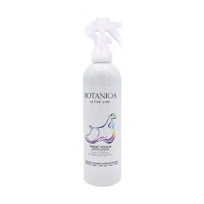 Botaniqa Magic Touch Grooming Spray for all pet coat types is an extremely versatile finishing spray that works as a detangler, leave-in conditioner or brush-out helper. The blend of natural botanicals and advanced cosmetic ingredients creates an ideal anti-static, moisturizing spray that hydrates, nourishes, and protects the coat. Apricot, peach, and apple extracts are bursting with vitamins and antioxidants while red algae reduce frizz as the collage strengthens the coat.