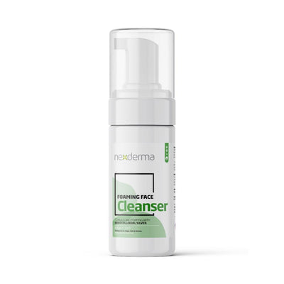 Nexderma Foaming Facial Cleanser is formulated to help remove tear stains and grime from around your pet's face. This tearless, no-rinse formula is non-irritating to the eyes, leaving the coat soft while preventing bad odors. This cleanser works for normal, oily and dry skin and coat types and is odor free. 4 fl oz.